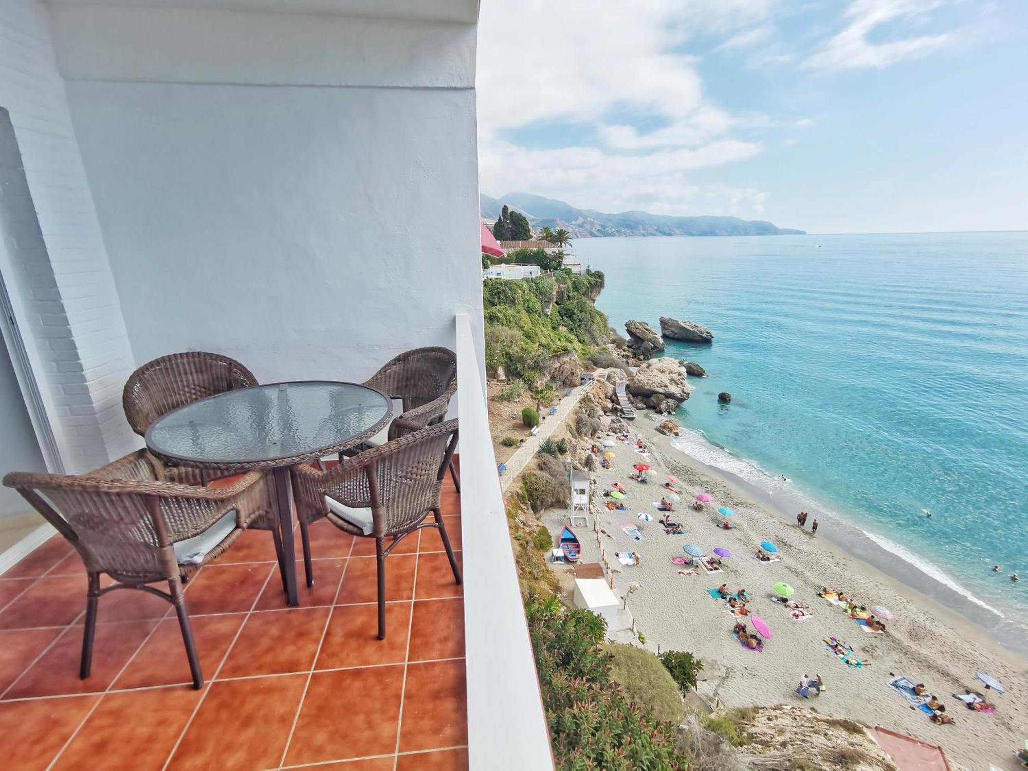 Ferienwohnung Carabeo Vista Mar Nerja Exterior foto